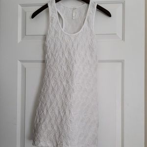 Arden B white tank